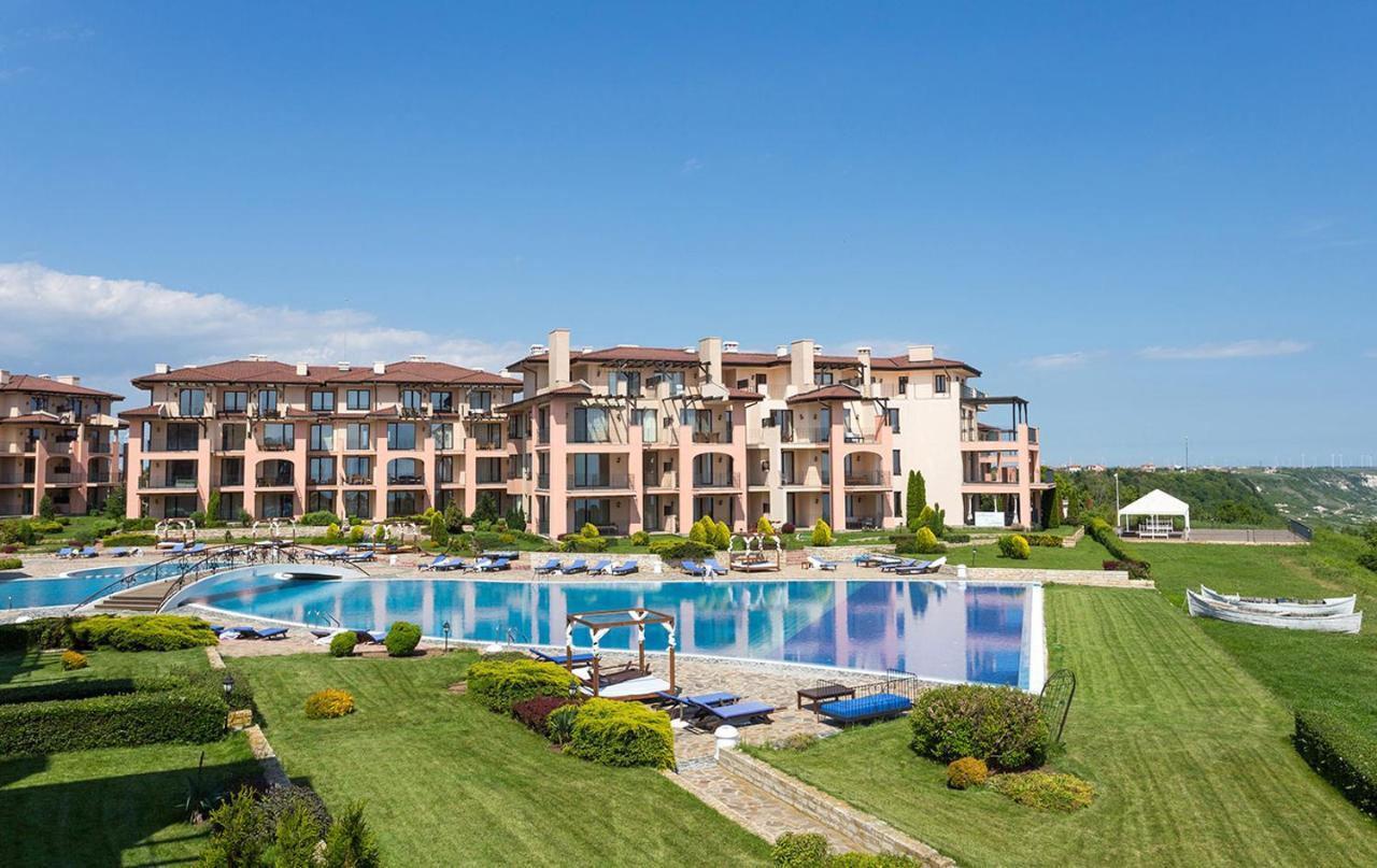 Sea View & Infinity Pool Apartments In Kaliakria Resort بالشيك المظهر الخارجي الصورة
